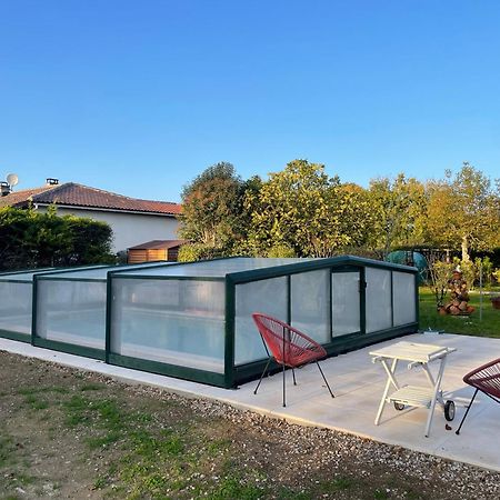Charmant Studio meublé Montignac-Charente Extérieur photo