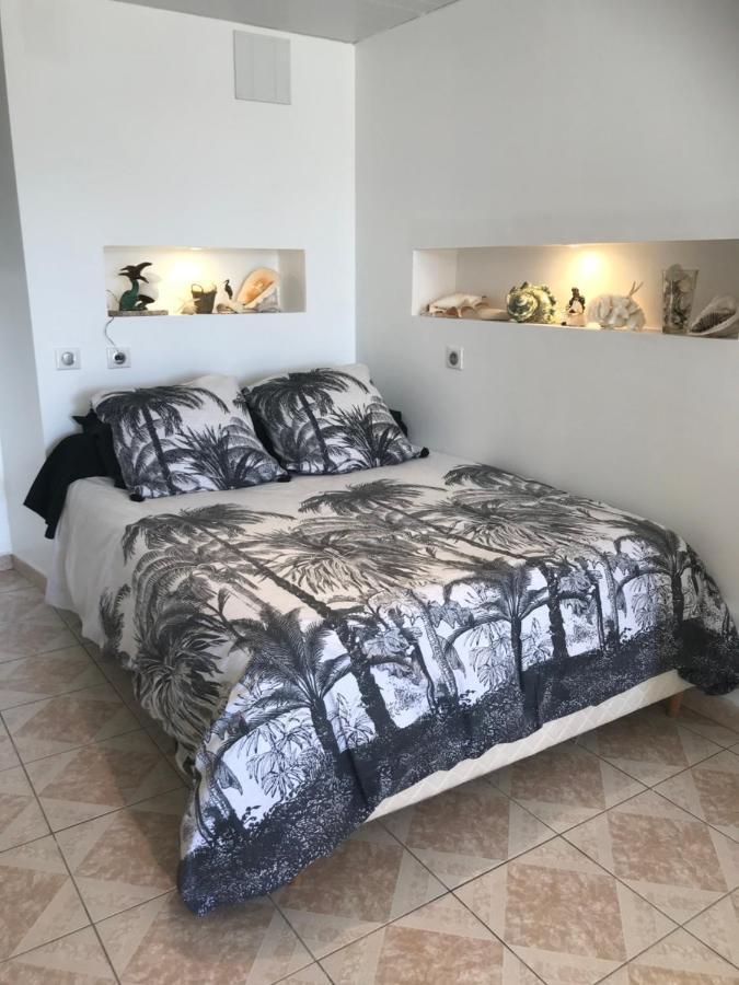 Charmant Studio meublé Montignac-Charente Extérieur photo